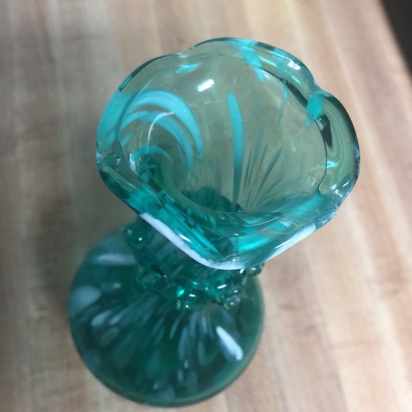 Fenton Handblown Glass Vase - Picture 5 of 5